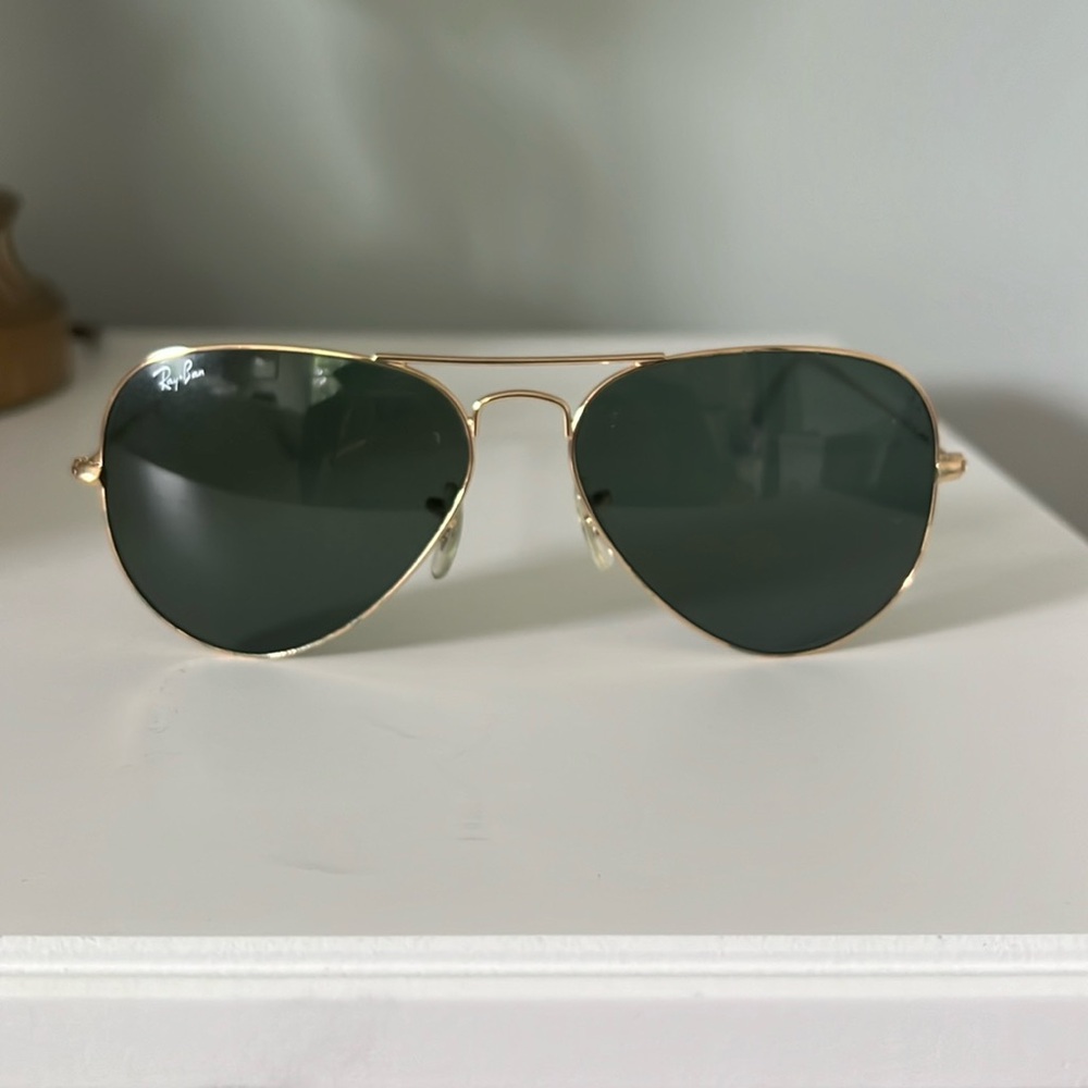 Rayban Classic Aviators (gold frames, green lens)